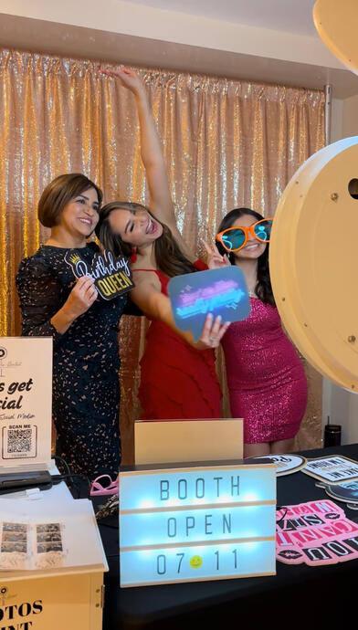 open air photo booth